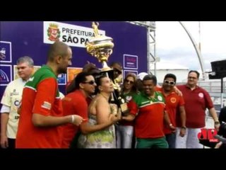 Mocidade Alegre: a emoção da escola na hora da apuração