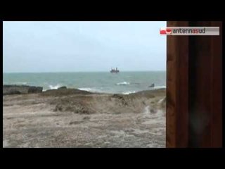 TG 22.04.14 Tap, al porto di Brindisi la piattaforma Skate III