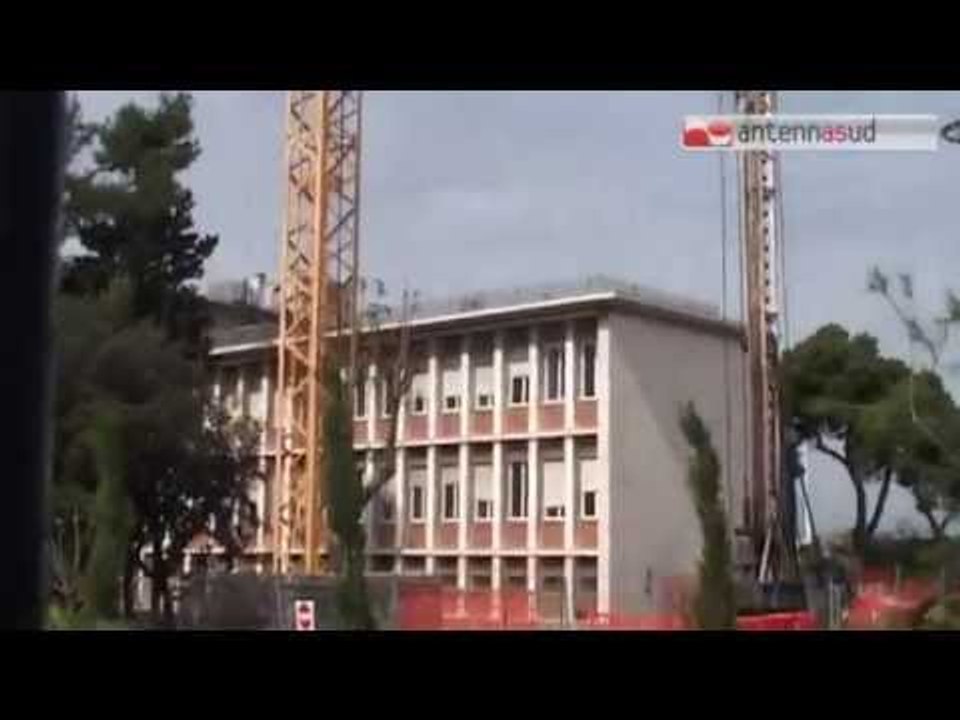 TG 24.04.14 Bari, un ecomostro sul lungomare De Tullio