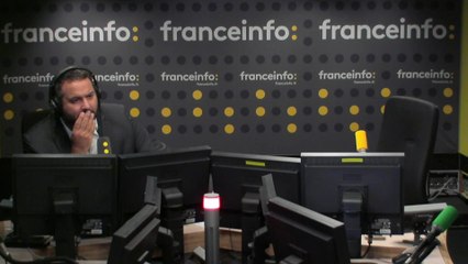 Emmanuel Macron lit "le soir et la nuit", et nous file la migraine