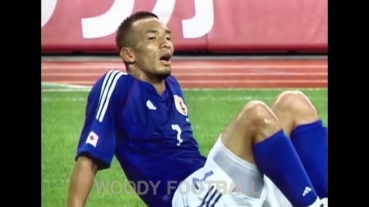 中田英寿が失望の表情 柳沢敦の起こしたサイクロンに対して 日本代表 vs セネガル 2003