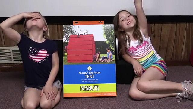 Worlds Biggest SNOOPY Dog House! The PEANUTS Movie Toys Charlie Brown HobbyKidsTV