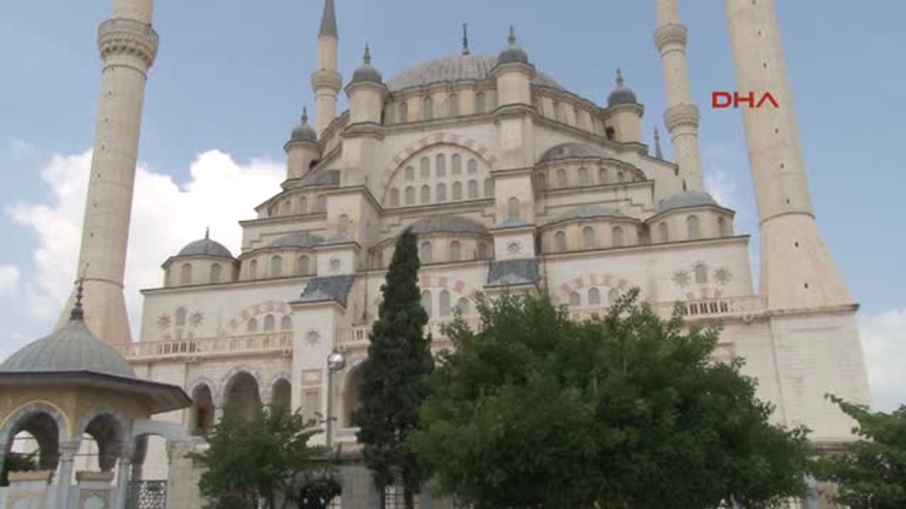 Adana Türkiye'nin En Büyük Camisi Bayram Namazına Hazır