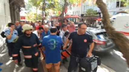 Bakırköy'de Yangında Mahsur Kalan Fransızca Öğretmeni Ölümden Döndü