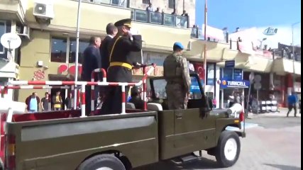 Komandolar Şehir Merkezini İnletti