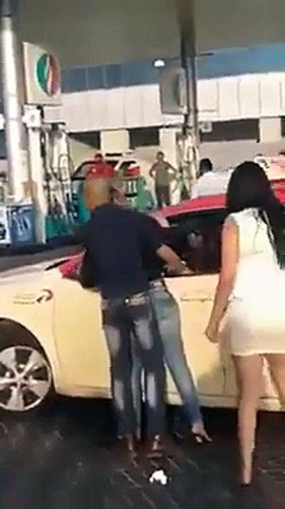 Weird Girls  Freaked Out in Dubai