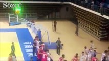 Çin Basketbol Ligi'nde çılgın kavga