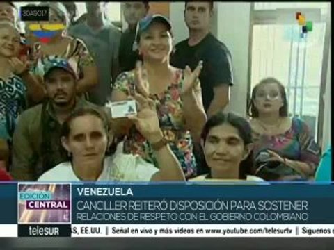 Autoridades venezolanas se reúnen con migrantes colombianos