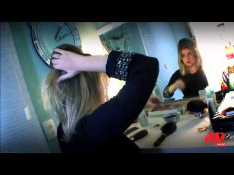 Beleza: Aprenda a fazer um penteado rápido e fácil para festas