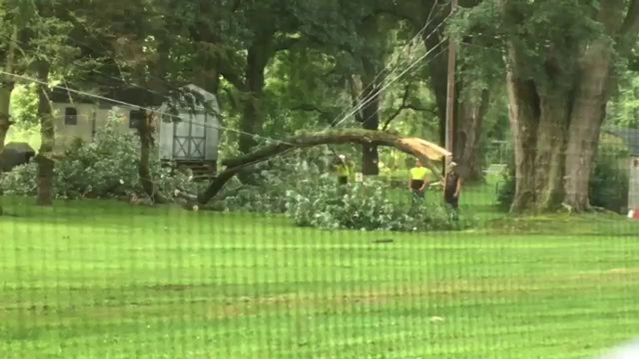 Toujours porter un casque sur un chantier