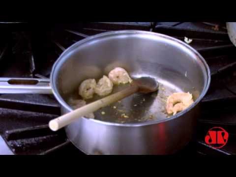 Aprenda a fazer um delicioso Creme Piselli; com ervilhas e camarão