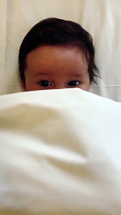 Filha de Bruno Gissoni faz graça