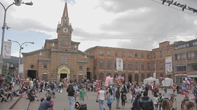 Francisco encabezará encuentro con víctimas del conflicto armado colombiano