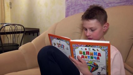 Bad Baby ГИГАНТСКИЙ ШАР Напал на Детей и Съел : Giant Balloon ATTACKS Kids