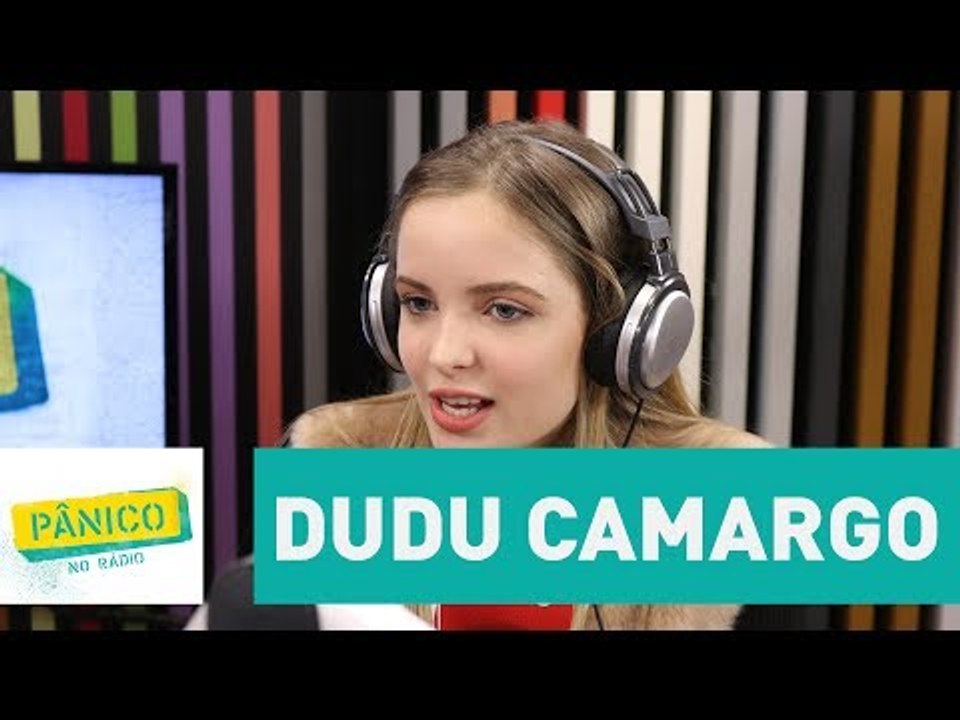 Giovanna Chaves diz que não daria selinho em Dudu Camargo: "nem que me pagasse" | Pânico