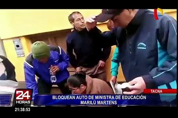 Huelga de maestros: quemaron ataúd de papel con rostro de Martens