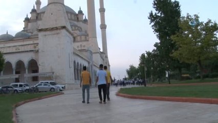 AB Bakanı Çelik: "Arakan'da Yavaşlatılmış Soykırım Uygulanıyor"