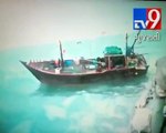 8 fishermen rescued by Coast Guard off Porbandar coast - Tv9 Gujarati
