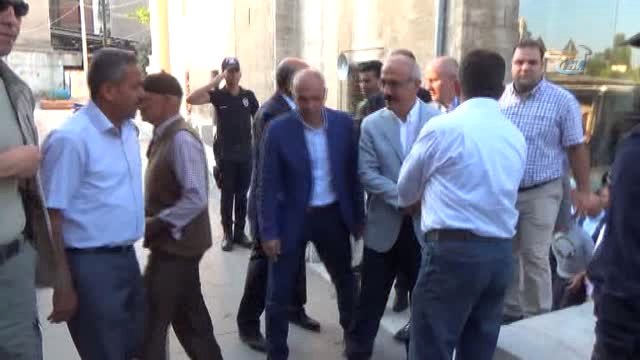 Kalkınma Bakanı Lütfi Elvan: Bu Bayram Bizim Birliğimizin ve Beraberliğimizin Daha da Güçlenmesine...