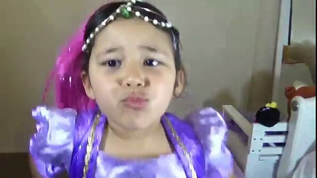 Halloween Costumes Shopping and Dress Up Disney Princess Anna Ariel Jasmine and Olaf