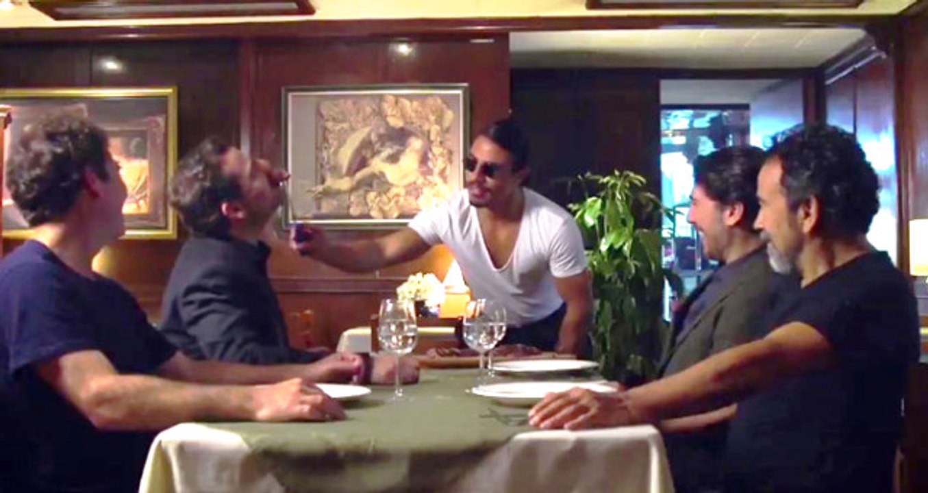 Dünyaca Ünlü Dizi Narcos, Yeni Sezonunu Nusret ile Tanıttı