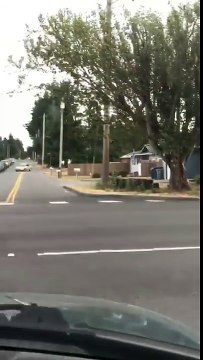 Un car-jacker se fait traîner sur plusieurs dizaines de mètres