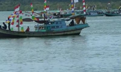 Parade Kapal Hias Nelayan Tumbuhkan Semangat Cinta Bahari