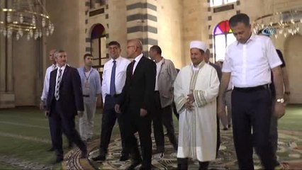 Mehmet Şimşek Cuma Namazını Gaziantep'te Kıldı