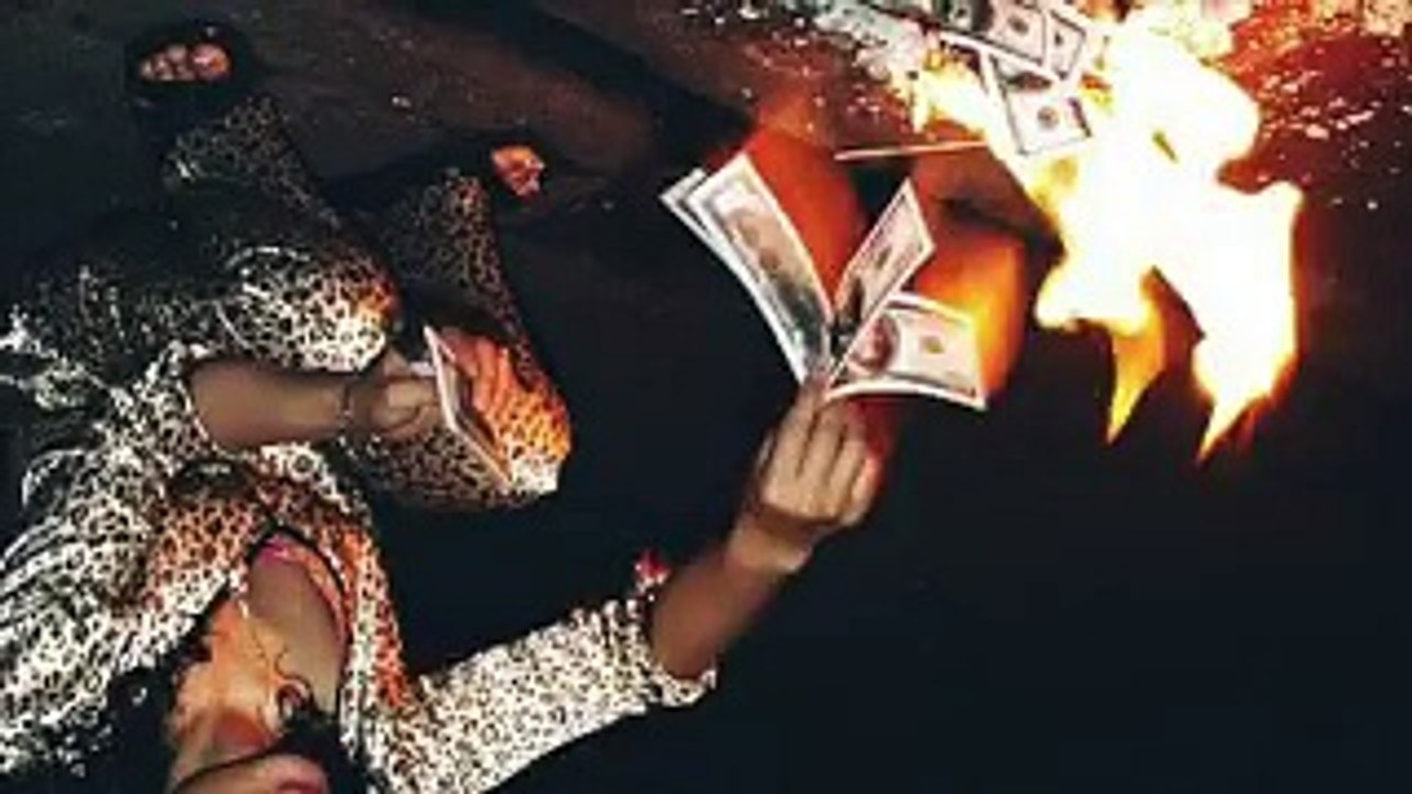 Damso - à l’envers…