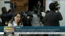 Bachelet acepta renuncia de los ministros de Hacienda y de Economía