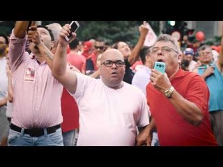 Semana turbulenta acaba com manifestação pró-Dilma na Paulista