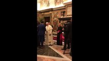 Demande en mariage devant le Pape
