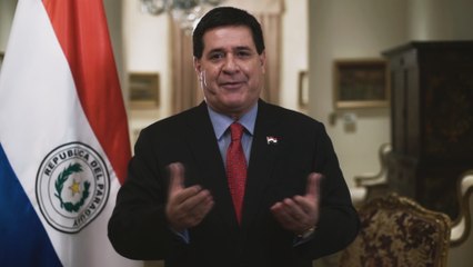 Cartes confirma alza de 100 millones de dólares en salarios para docentes