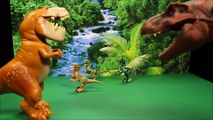 Le bon dinosaure contre jurassique monde par jouets