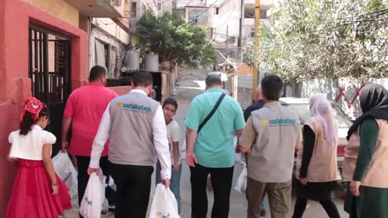 Sadakataşı Derneği Lübnan'da Filistinli Mültecileri Sevindirdi - Beyrut