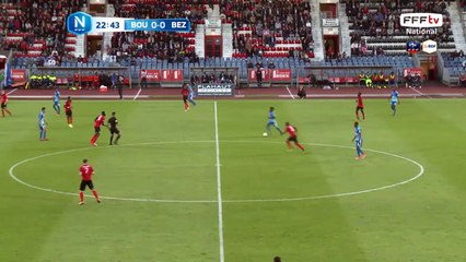 Belle repoussée en corner par le gardien de Boulogne.