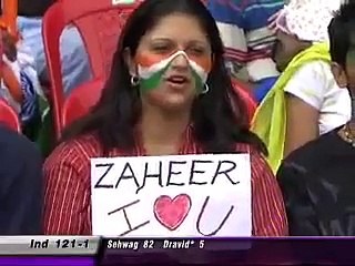 Amazing incident in cricket Field watch the reaction of zaheer Khan and dhoni