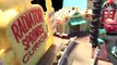 Por coches Curiosidades juego radiador Informe tienda muelles juguetes blucollectio 2 disney pixar Mattel