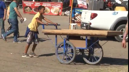 Onlara Bayramlarda Da Durmak Yok