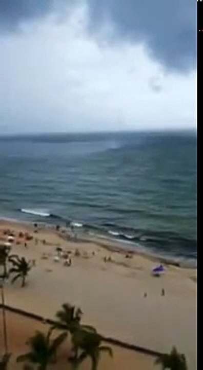 His time in the sea is kidnapping people /دوامه_في_البحر_تخطف_الناس