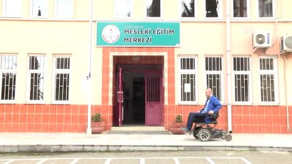 Hurdadan Topladıkları Malzemelerle Engelli Aracı Ürettiler