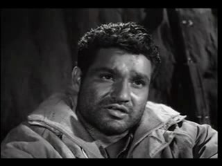 Hoke Majboor Mujhe Usne Bhulaya