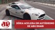 Prefeito João Doria pilota carro de luxo em autódromo de Abu Dhabi