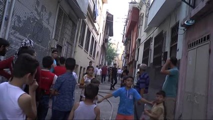 Gaziantep'te Ev Yangını Korkuttu