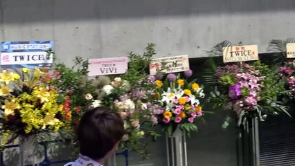 【永久保存版2 後編】TWICE SHOW CASE!!! TWICEの名物お兄さん発見？！