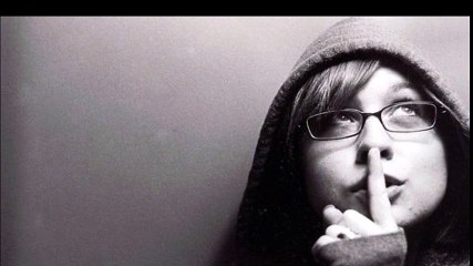 Silence. DMG Sarok. Tous droits réservés, Sabam.