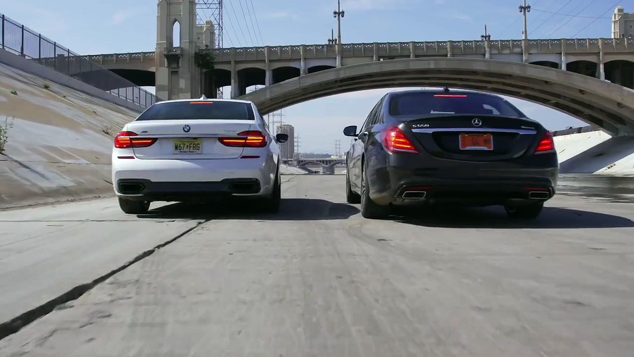 BMW 750i VS Mercedes S550 - video Dailymotion