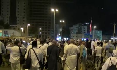 Jemaah Haji Maktour Pilih Lempar Jumrah pada Malam Hari