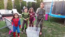 Agua globos lucha hombre araña casco hierro hombre zombi maravilla superhéroes Batalla verano