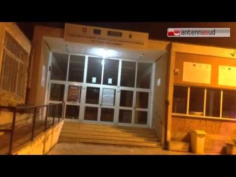 TG 15.10.14 Brindisi, scoperto ordigno artigianale al magistrale Palumbo